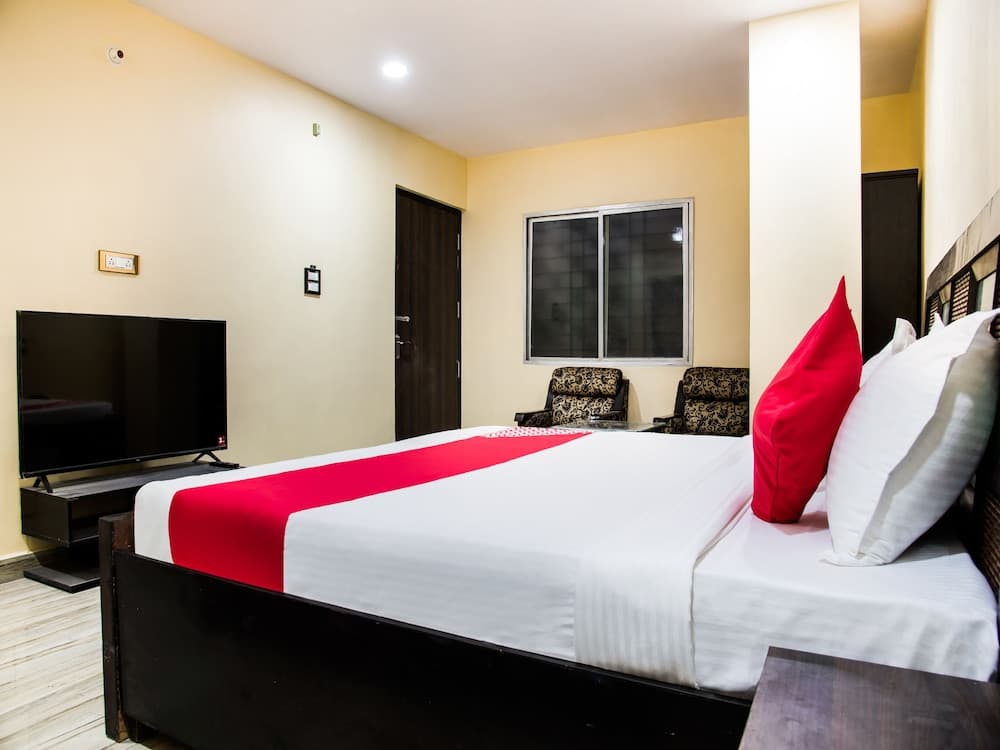 OYO 29179 The Biztel