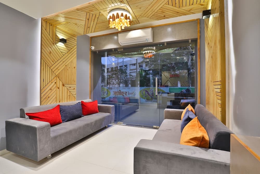 OYO 15981 Hotel Shiv Ganga