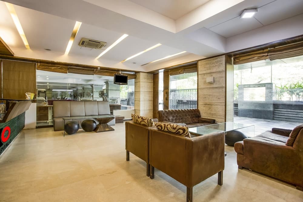 Capital O 33476 Lavender Bough