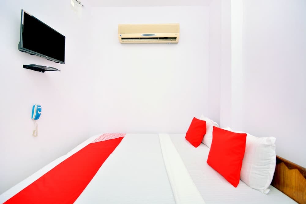 OYO 40793 Hotel S--55 Inn