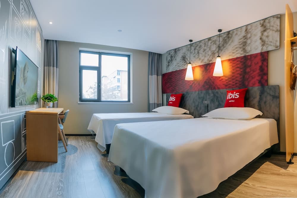 Ibis Taiyuan Qinxian Street Hotel