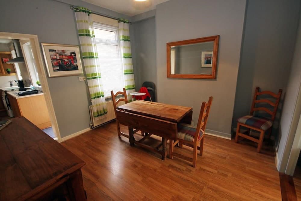 Ravenhill Townhouse city centre access