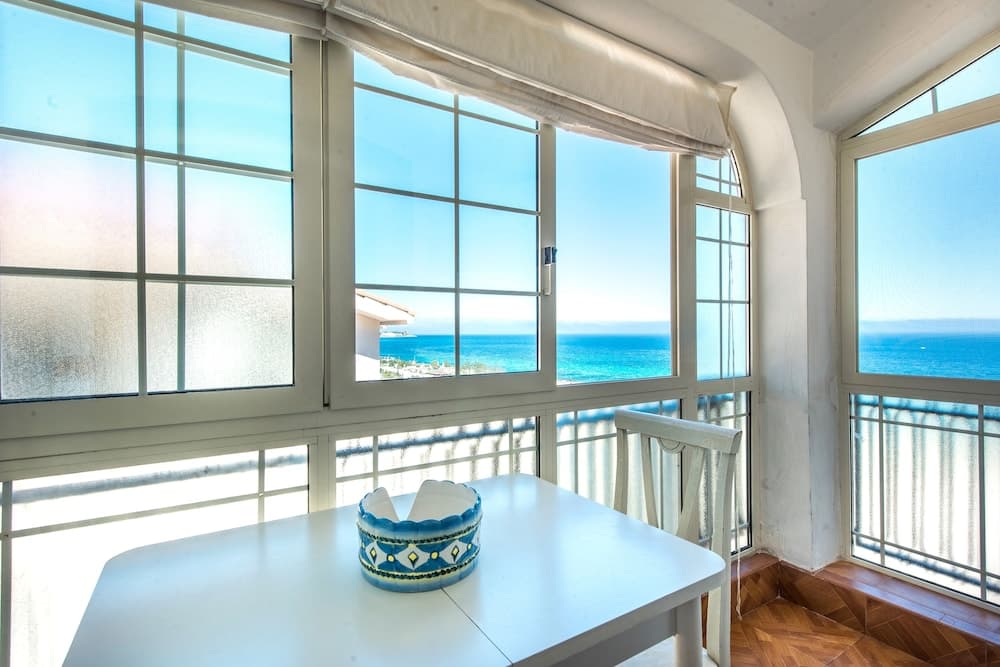 Casa con Terrazza sul Mare all'Addaura by Wonderful Italy