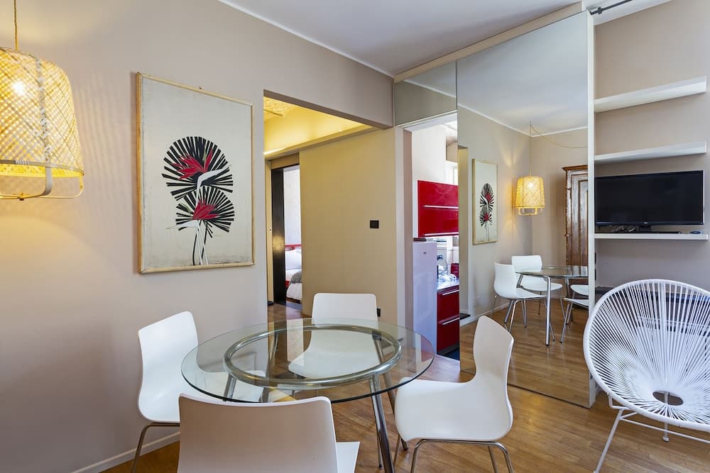 Sui tetti del centro di Genova