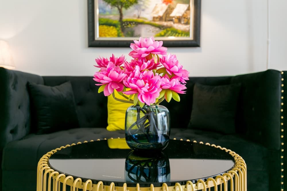 Jennifer House - Millenium Apartment