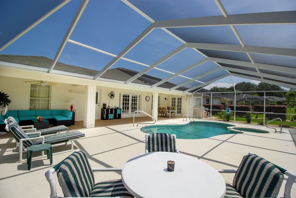 Family Villa Bettina - Recently Remodeled 2 Bedroom Home by RedAwning