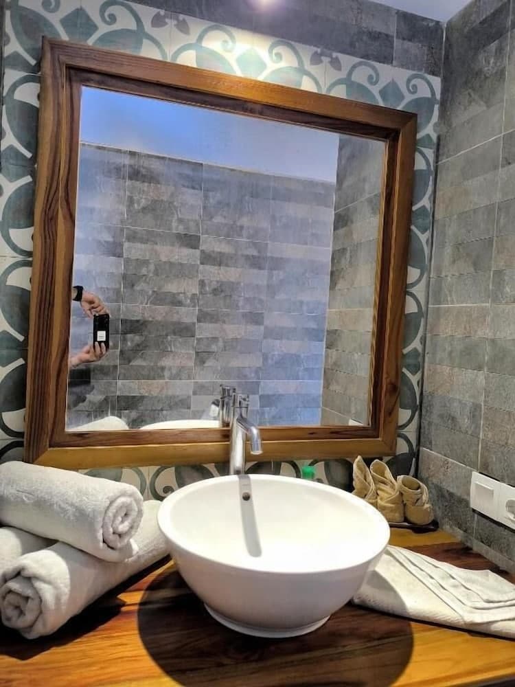 Tahoma Villas Labuan Bajo by ABM