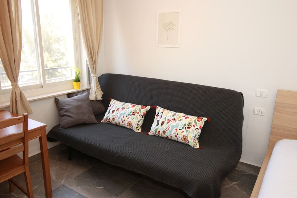 Gabriel Apartments - Stylish Suites - King George ST