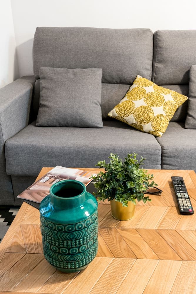 Alfalfa Center Apartment