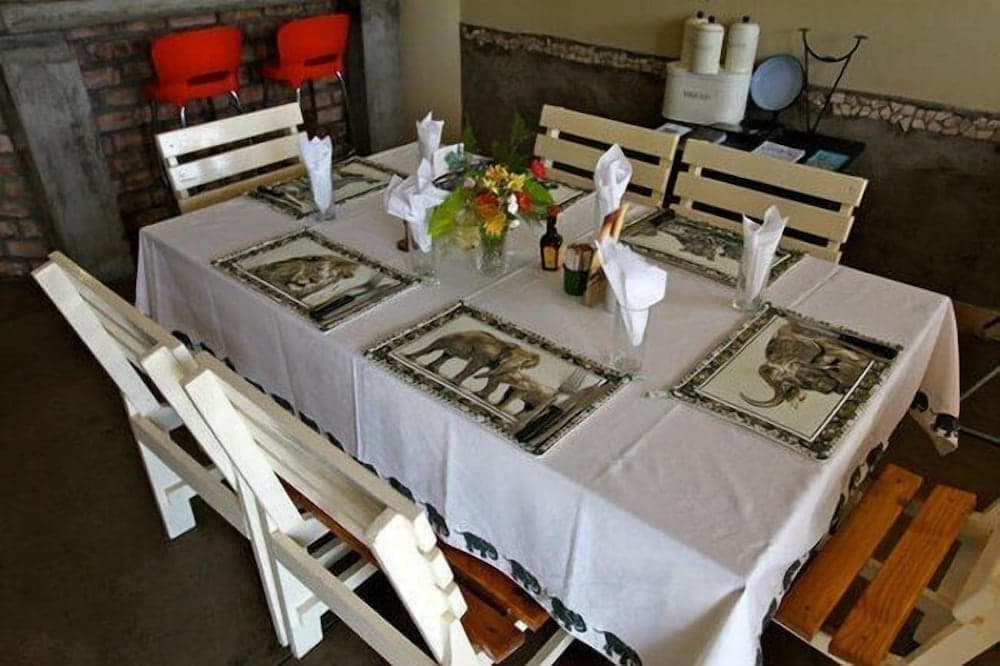 The Farmhouse B&B Beergarden CC