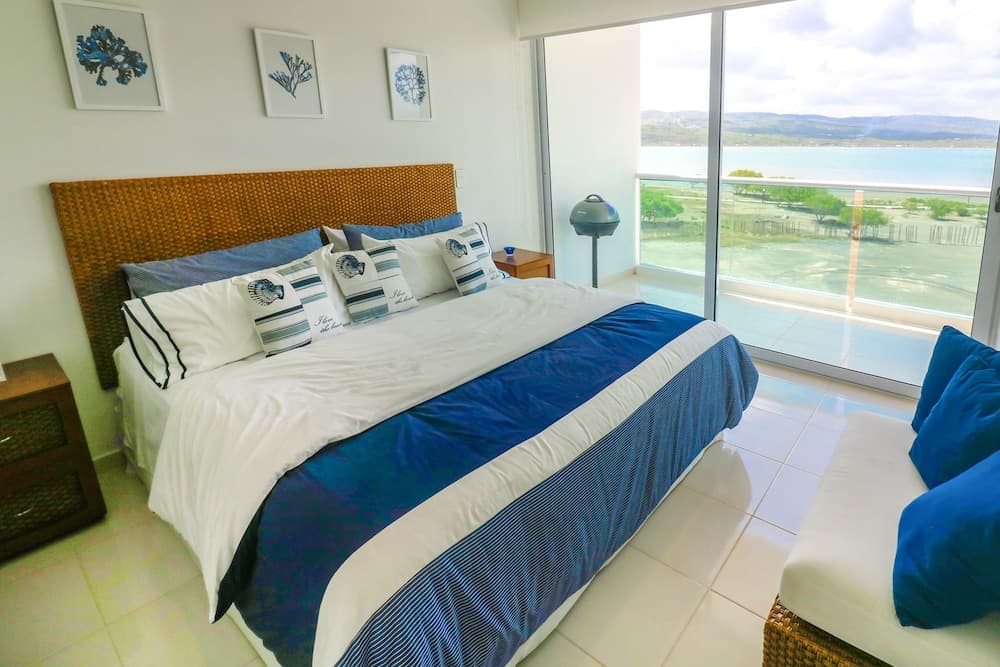 Marina Del Puerto by Nomad Guru