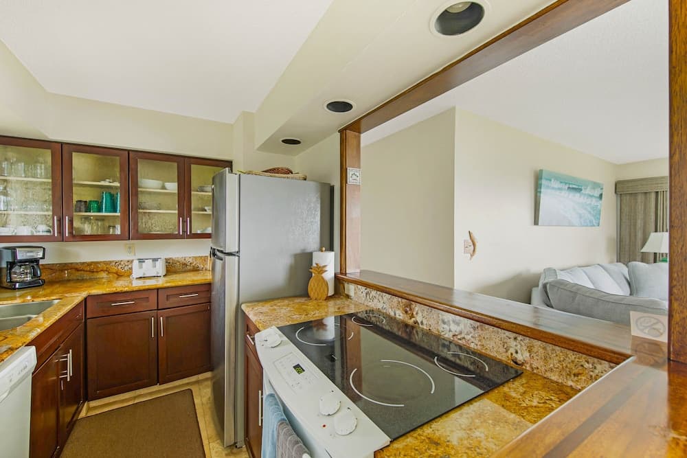 Ali'i Kai 7204 2 Bedroom Condo by Redawning