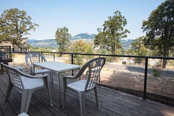 Salmon House 3 Bedroom Home by Redawning