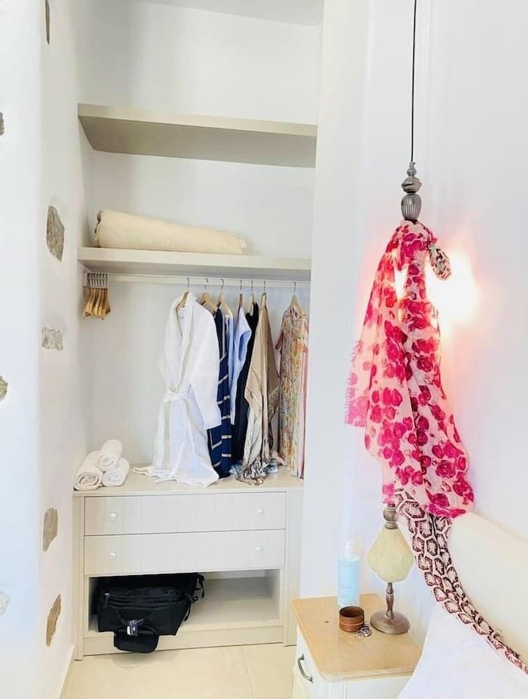 Gerani Deluxe Houses with Sea View