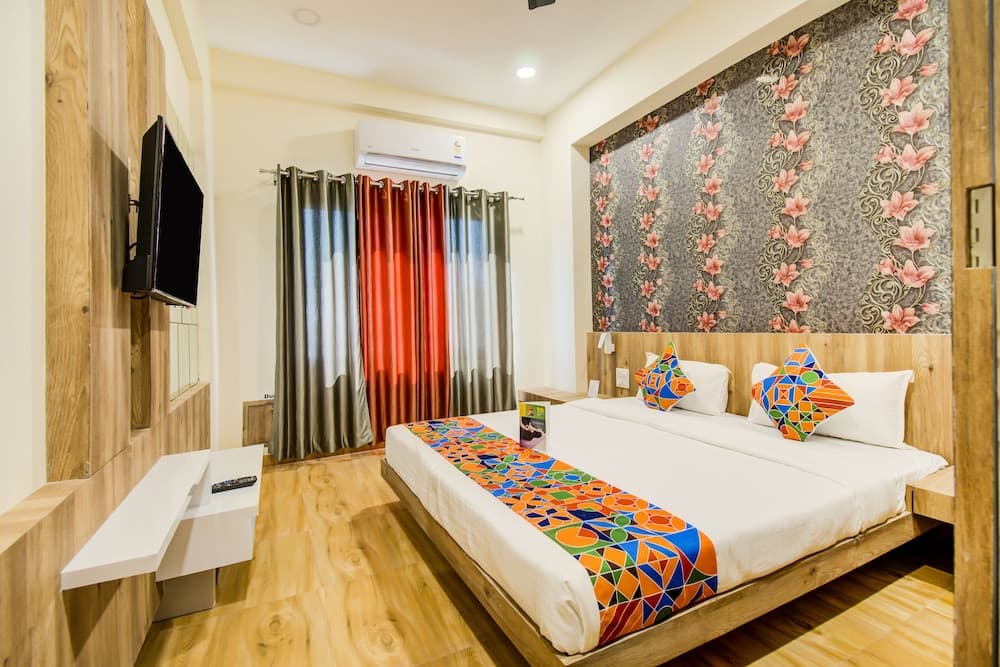 FabHotel Prime Om Epic