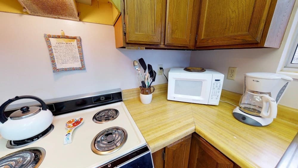 Hideout FT Abajo Stunning Views