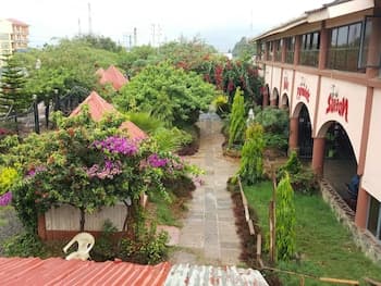 Sultan Hamud Pyramids Resort