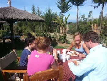 The Great Circle Lodge - Hostel