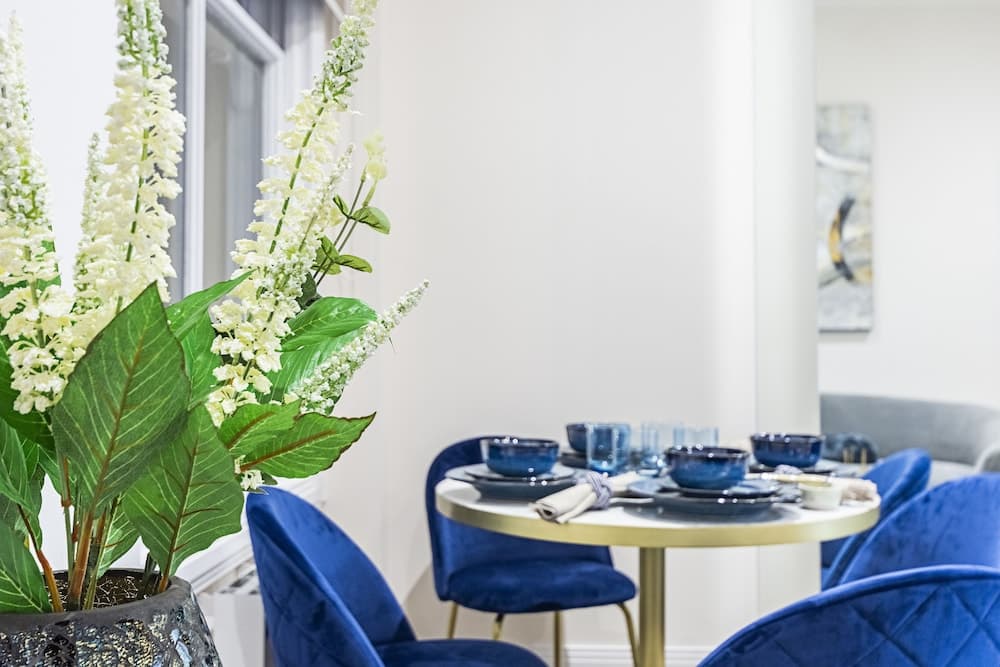 Billionaire Suites Kensington