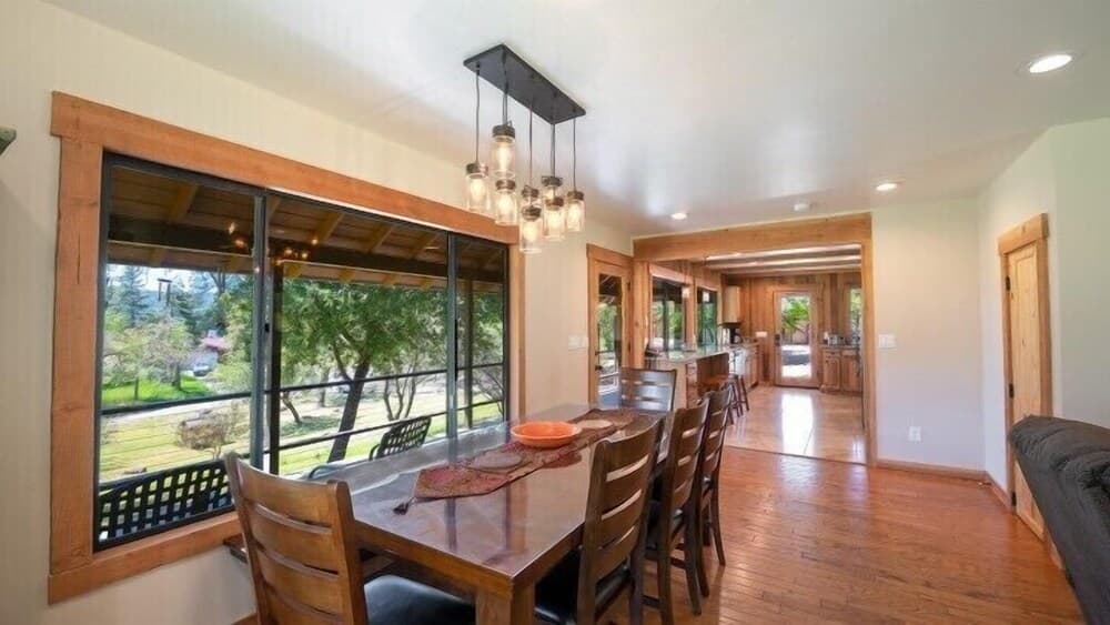 Yosemite Scenic Wonders Sierra Base 2b