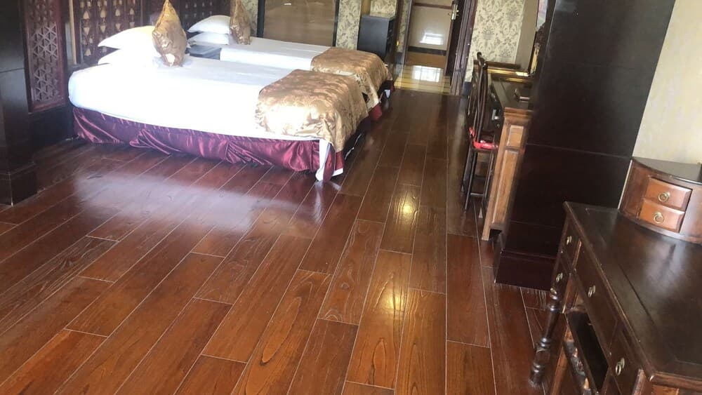 Jiaxing Yijiangnan Holiday Hotel