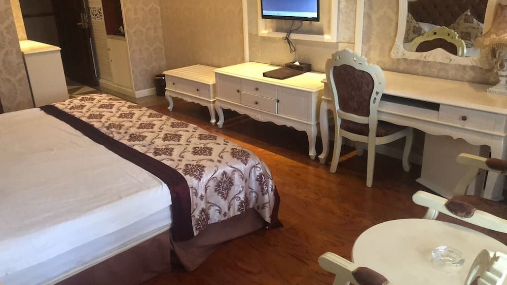 Jiaxing Yijiangnan Holiday Hotel