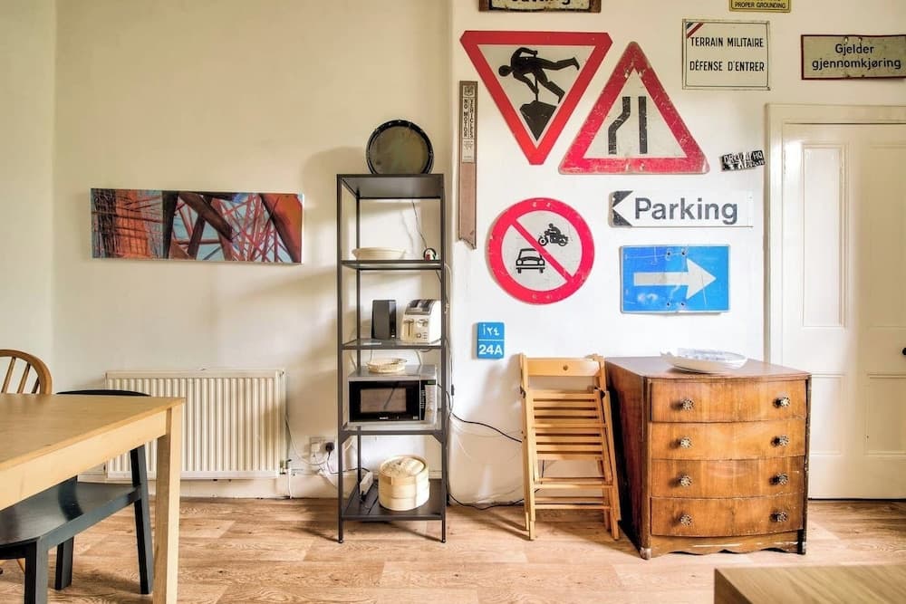 Bright Flat in City Centre for up to 6 Guests!