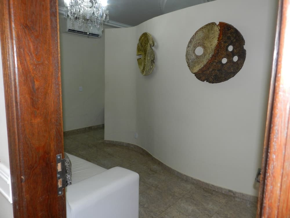 Paradise Inn Hotel e Lazer