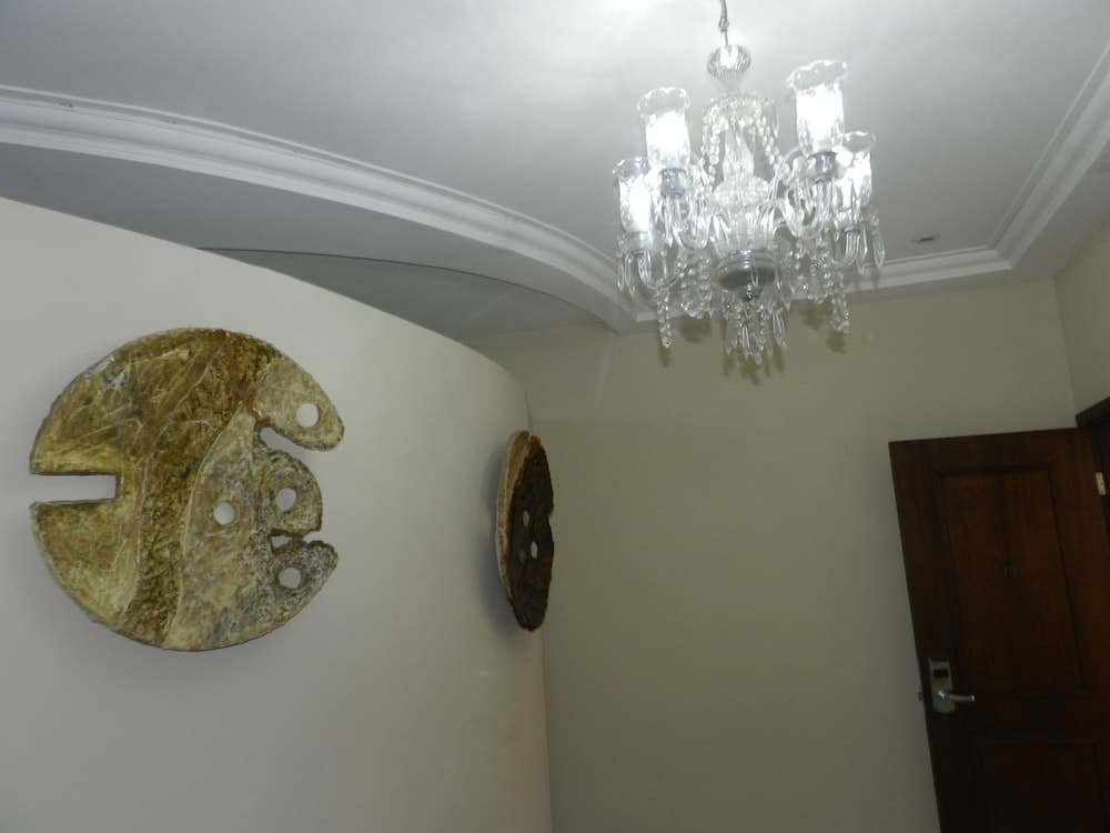 Paradise Inn Hotel e Lazer