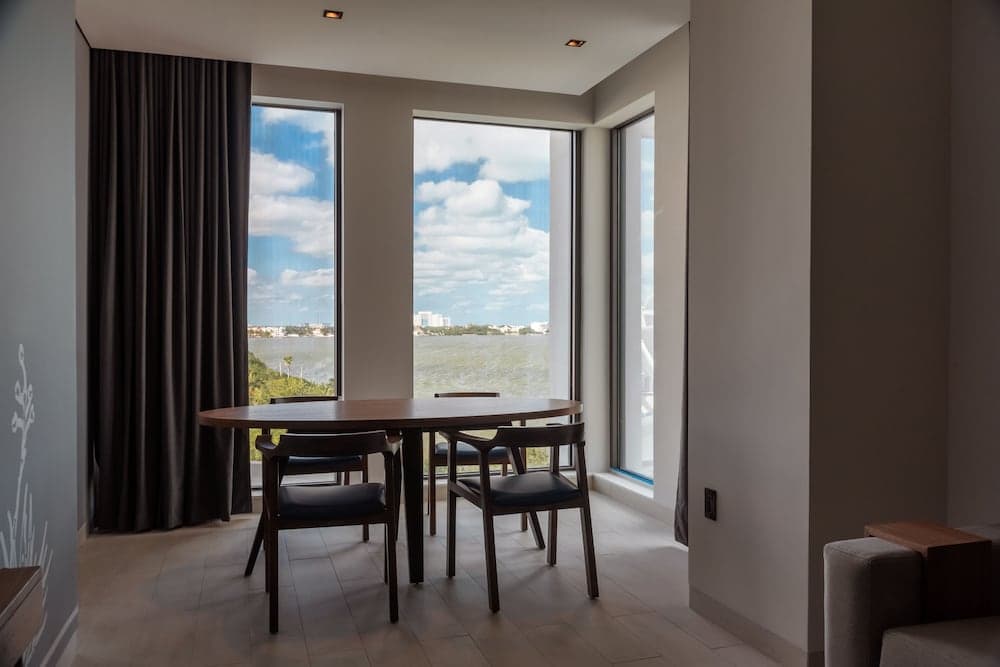 Canopy by Hilton Cancun La Isla