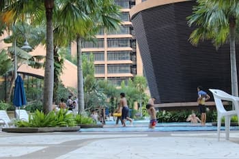 Times Square Service Suite By DaisyHomes