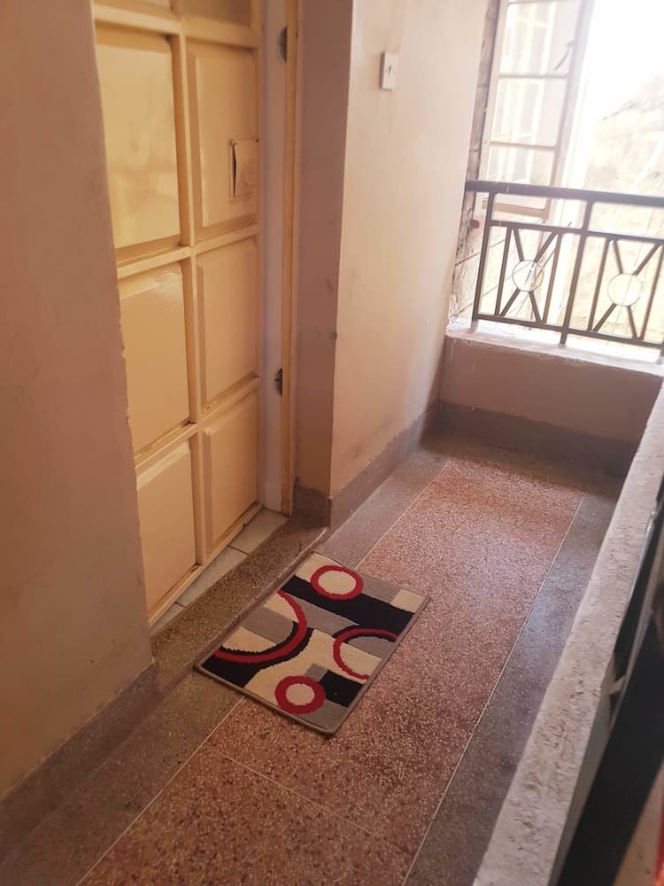 5 Mins to Nairobi Int Airport