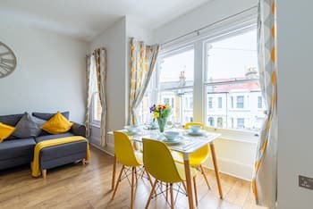 Woodgrange 2 bedroom apartment