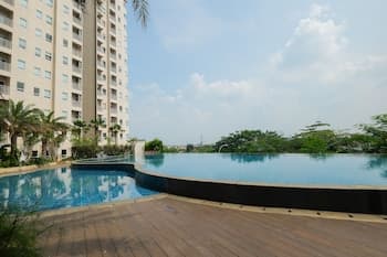 Comfy Studio Mustika Golf Apartment