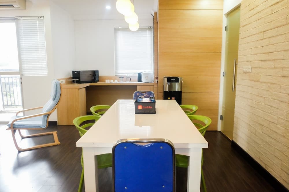 Spacious 1BR for 5 Pax at Maple Park Apartment