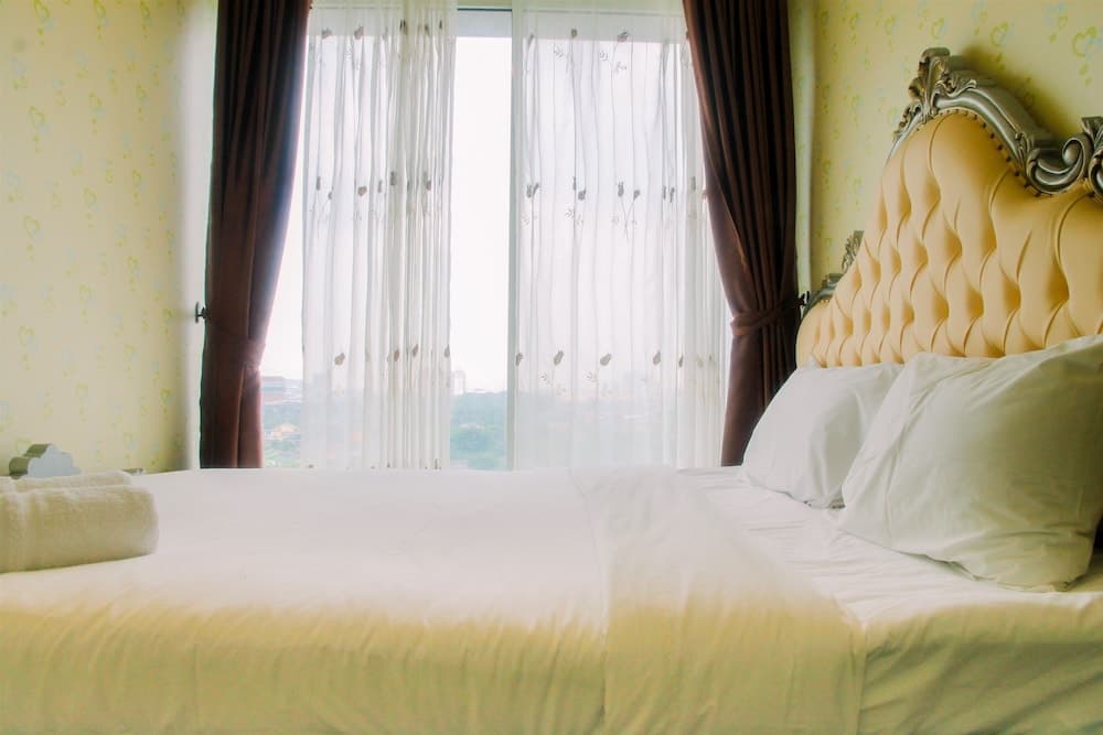 Vintage 2BR Apartment at Grand Kamala Lagoon