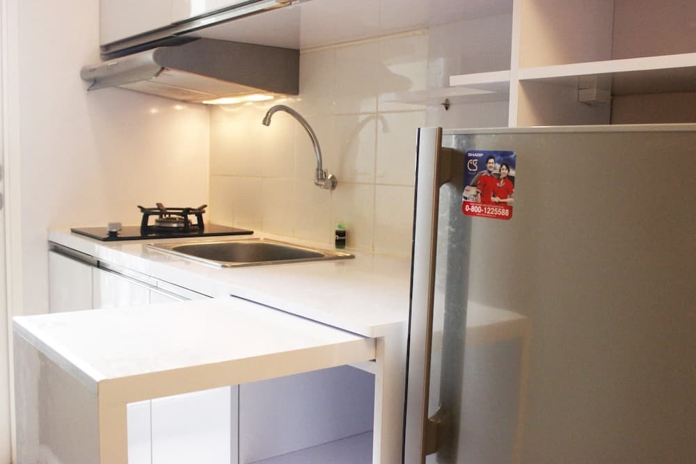 Fabulous 1BR Apartment @ Parahyangan Residence