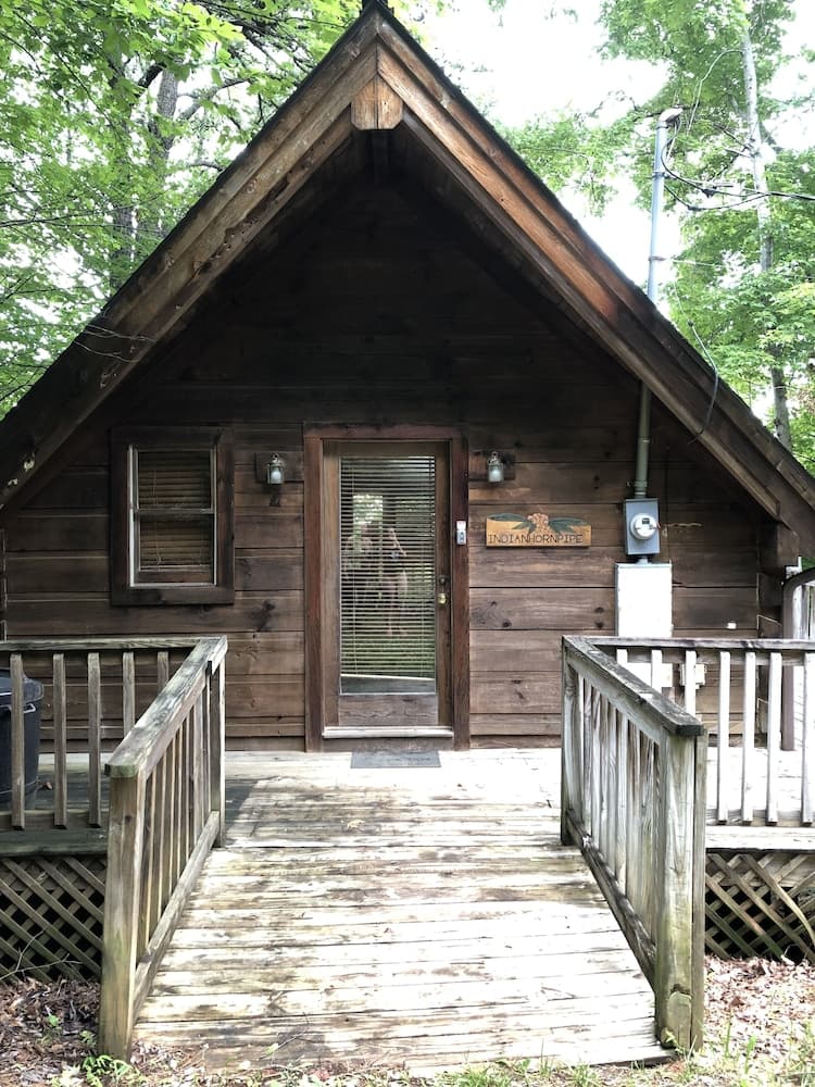 Gatlinburg Mountain Magic Hot Tub Cabins