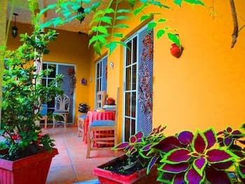 La Posada de Juan B&B