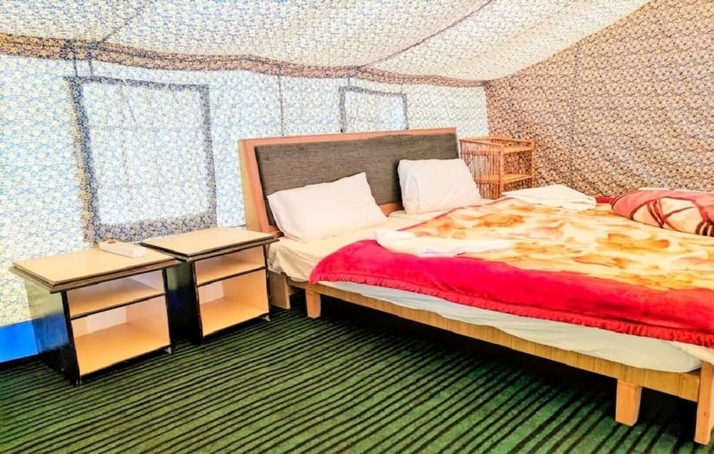 Apple Cottage Nubra - Glamping