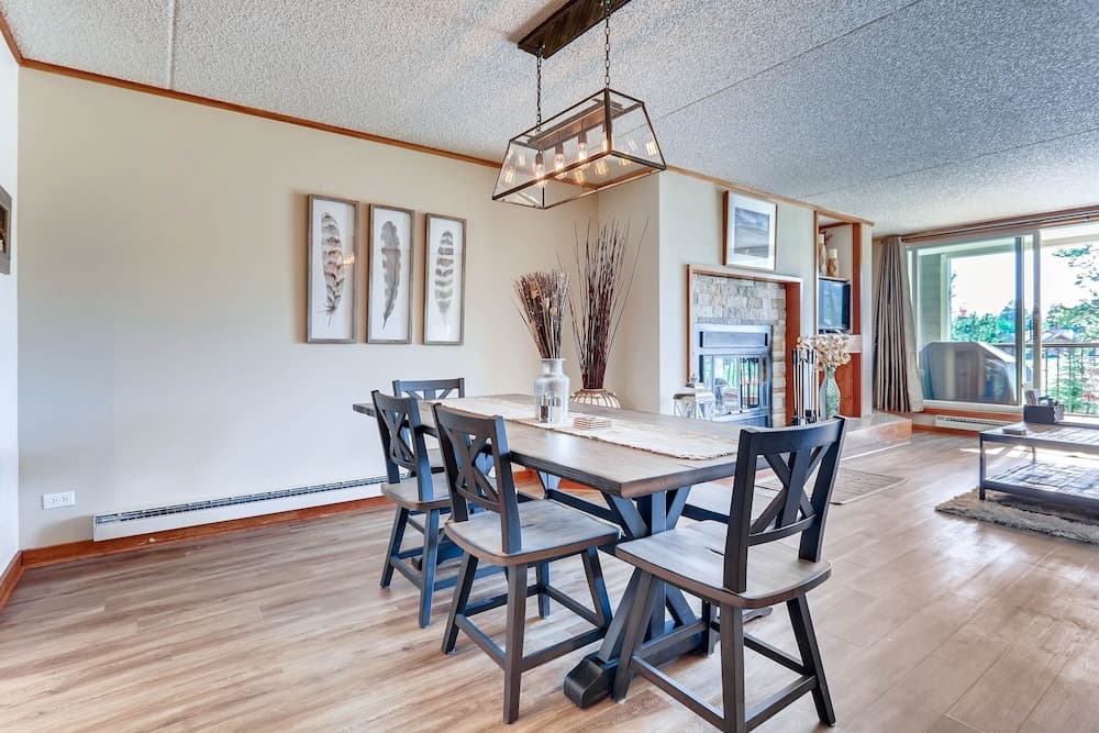 Spacious And Modern 2br Premier- The Pines- Kids Ski Free 2 Bedroom Condo by RedAwning