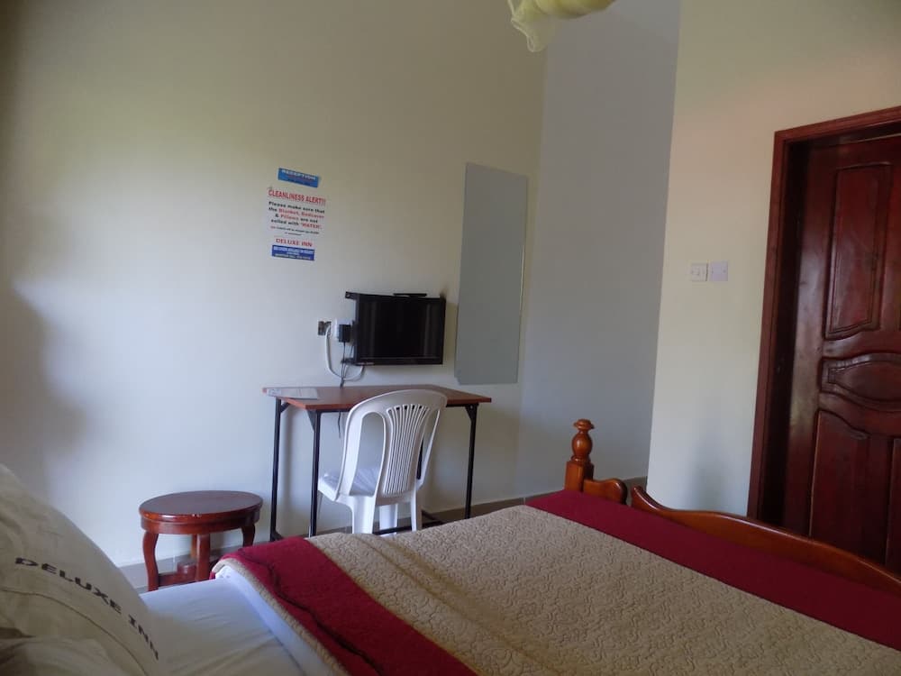 Deluxe Hotel - Ishaka