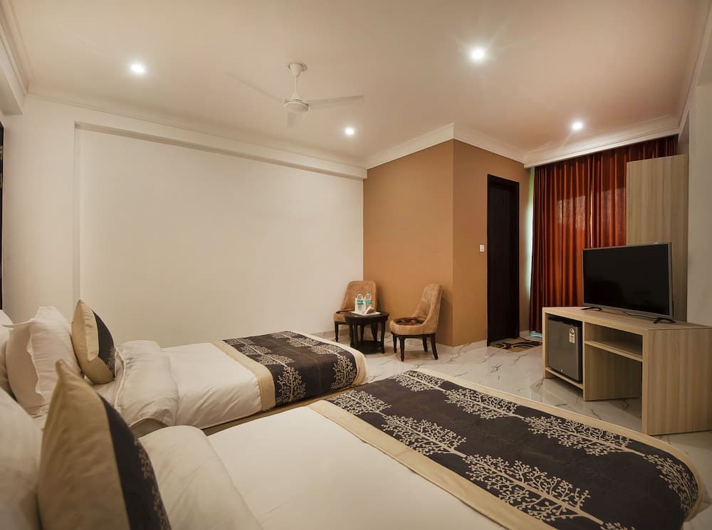 Hotel Almora Delhi Airport