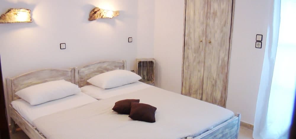 Sunlight Naxos Studio