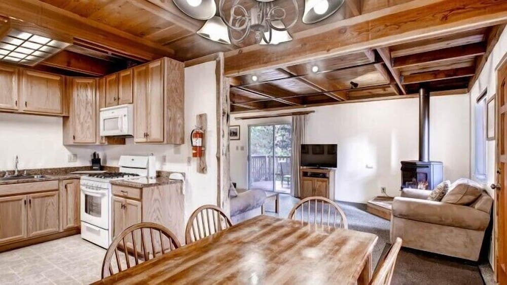 Scenic Wonders Clark Cabin 3 Bedrooms