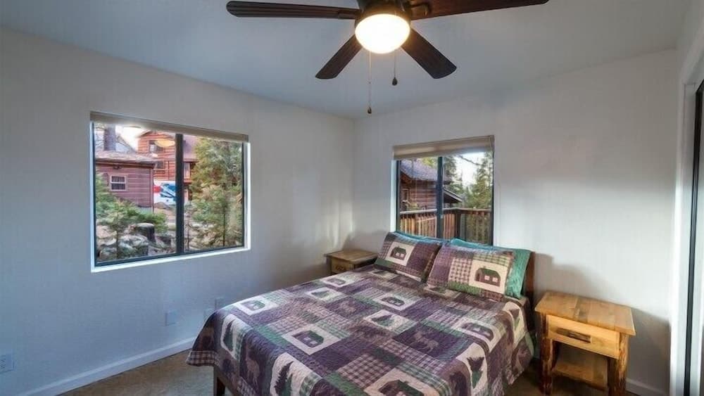 Scenic Wonders Yosemite Aviary 5 Bedroom