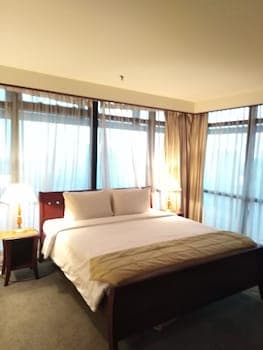 Glorious Service Suite At Times Square