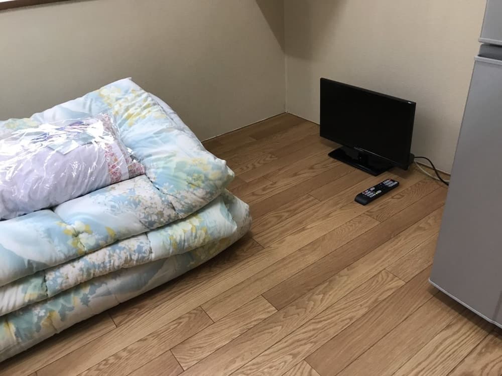 Shirayurisou - Male Only