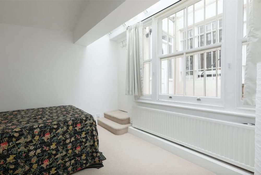 JOIVY 2 bed Flat by Maida Vale Tube & Shops