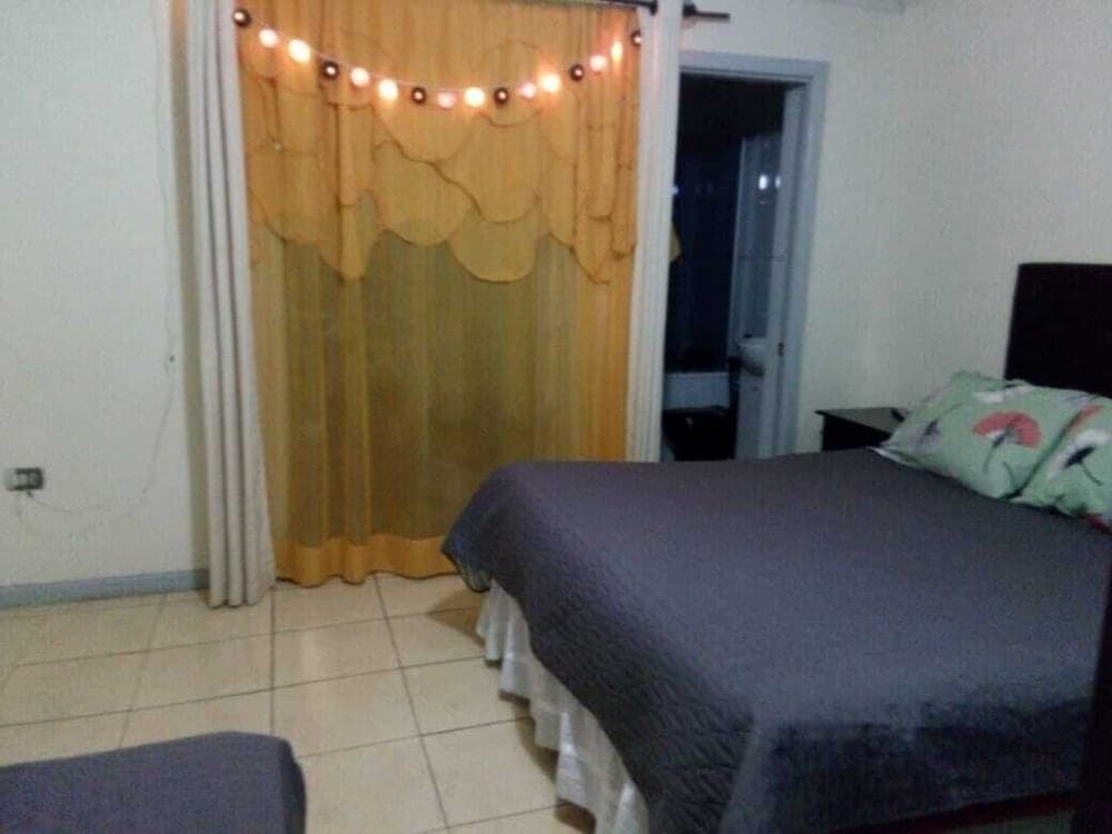 Casa Hostal El Aromo